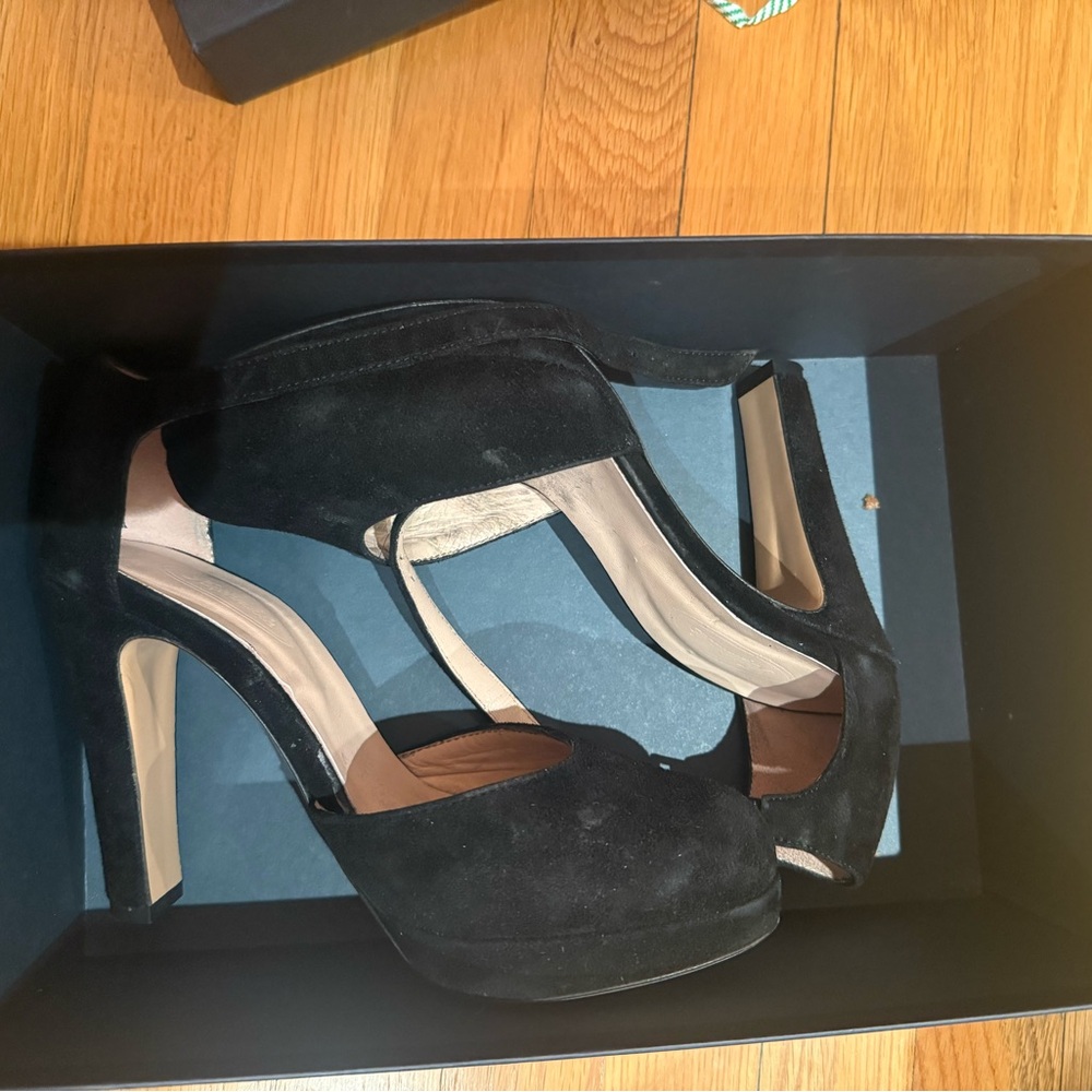 Elegant Black Suede Women's Heels